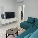 Appartement Maisonnova Deluxe 1 *