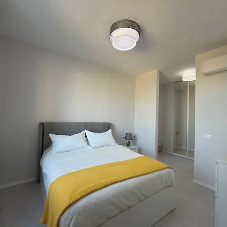 Maisonnova Deluxe شقة