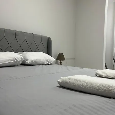 Maisonnova Deluxe 1 * Tirana