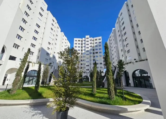 Apartment Maisonnova Deluxe 1 *